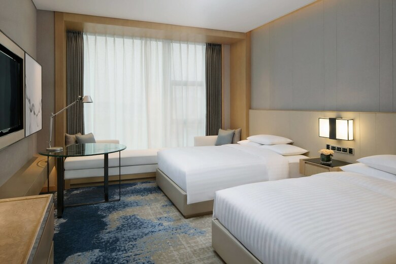Hotel Courtyard By Marriott Zhengzhou Airport