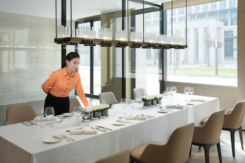 Hotel Courtyard By Marriott Zhengzhou Airport