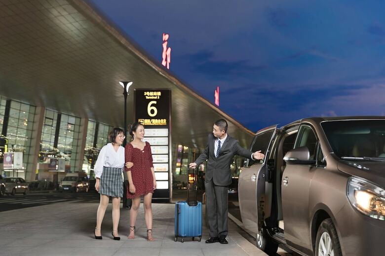 Hotel Courtyard By Marriott Zhengzhou Airport