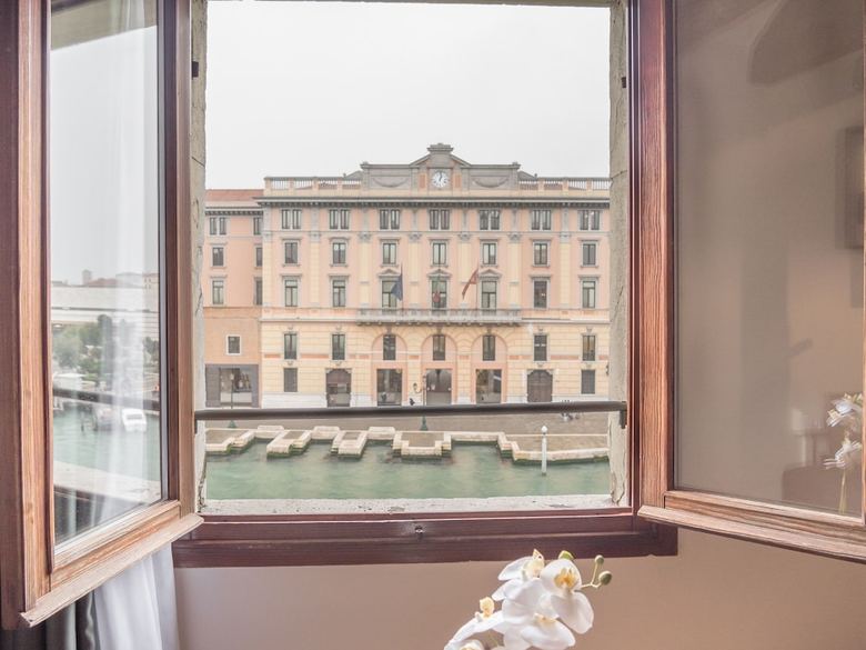Grand Canal Suites