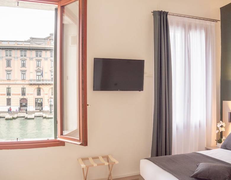 Grand Canal Suites