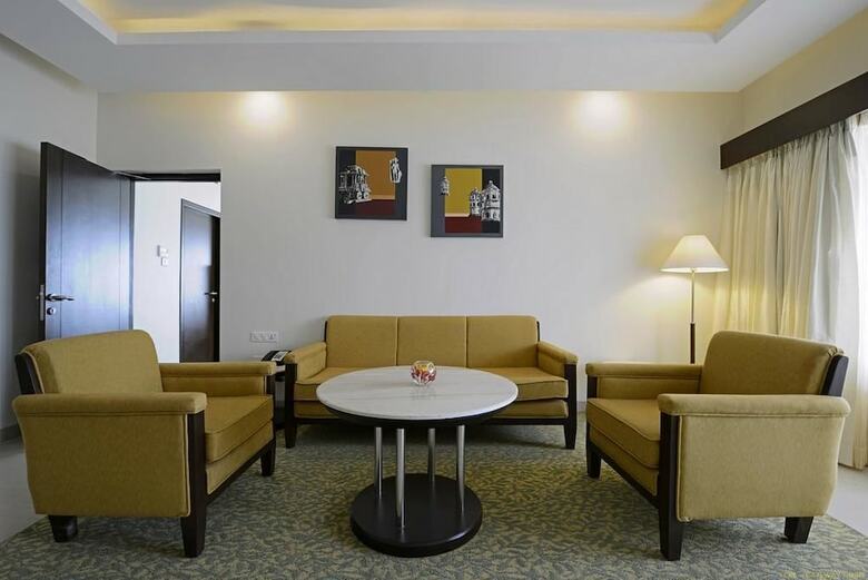 Hotel Naveen