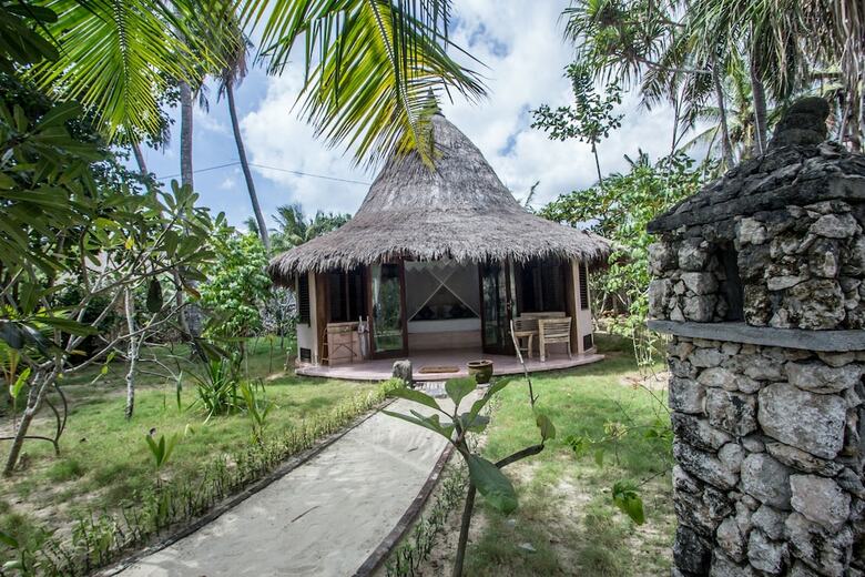 Hotel Le Nusa Beach Club
