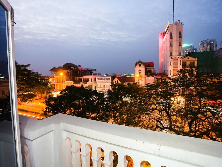 Phuong Trang Hotel Hanoi