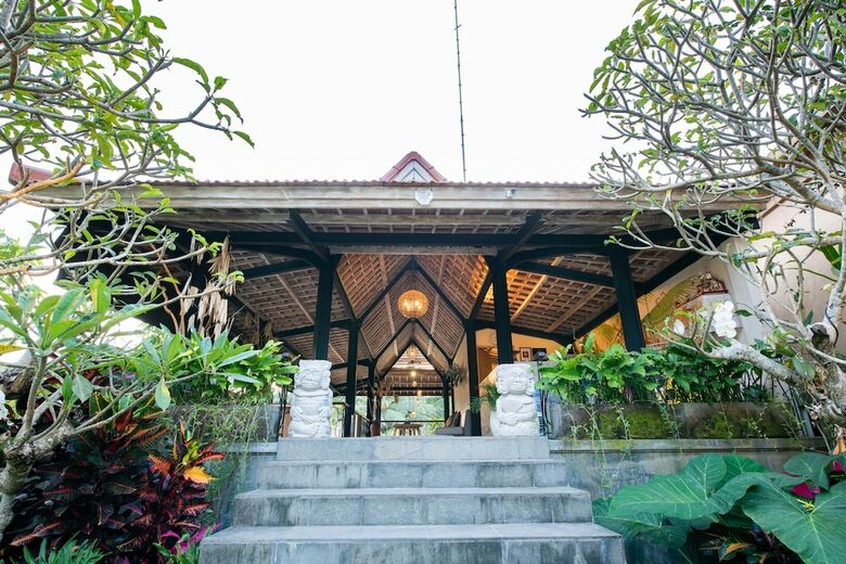 Hostal Ubud Tropical