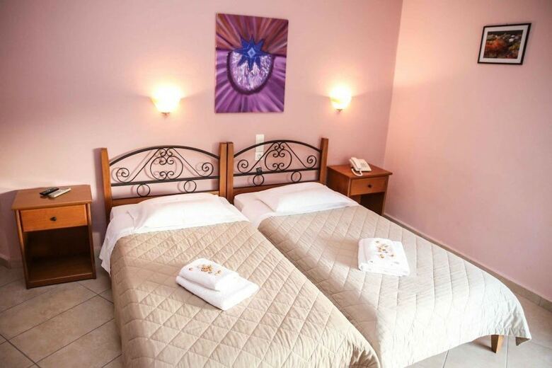 Hotel Anixis