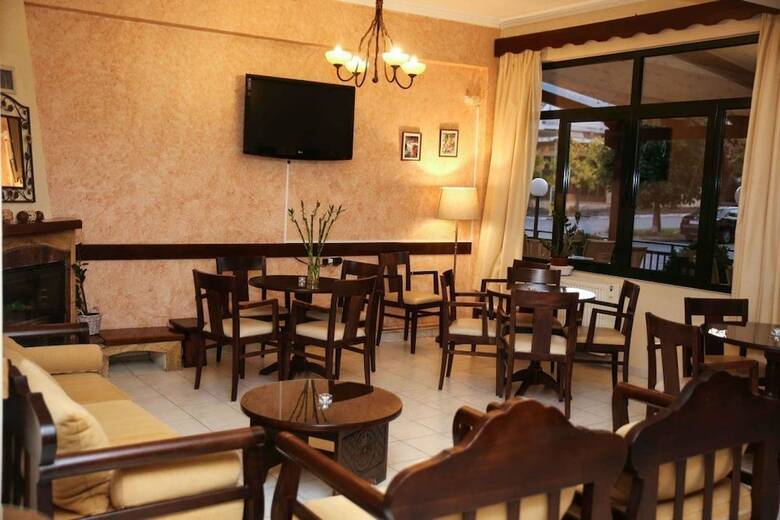 Hotel Anixis