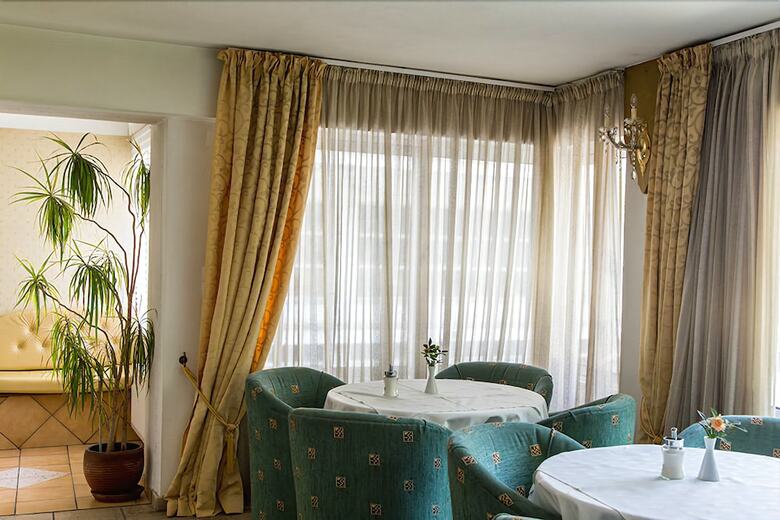 Alexios Inn Hotel
