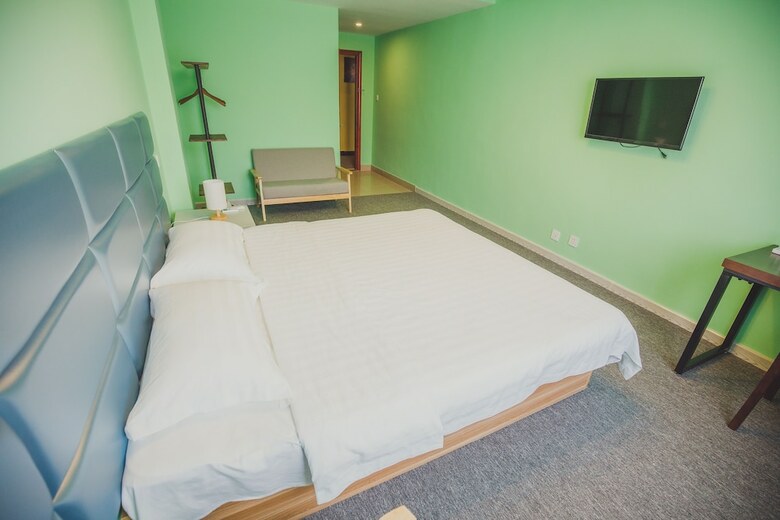 White Horse Times Hotel
