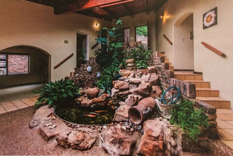 Faraway Lodge B&B