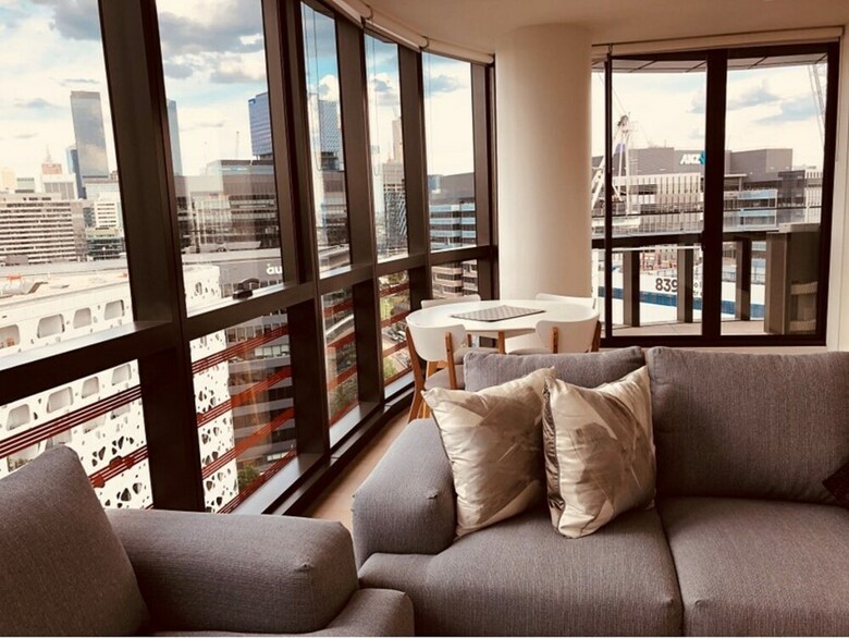 Winston Apartments Docklands