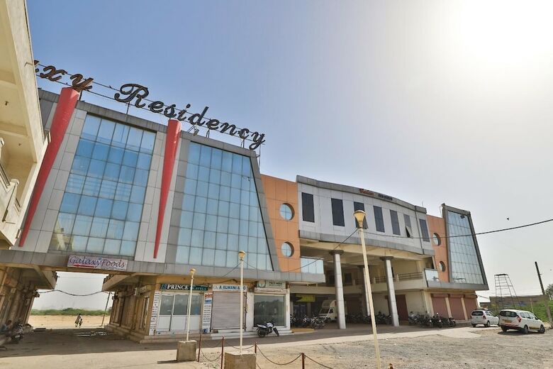 Hotel Galaxy Residency