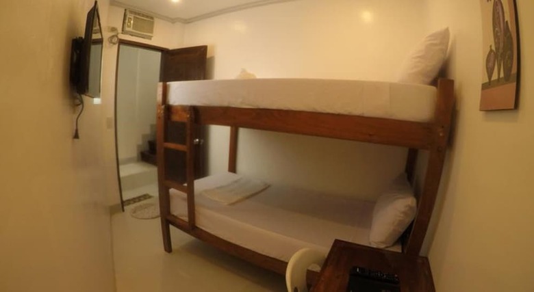 Hotel Neela Tourist Lodge