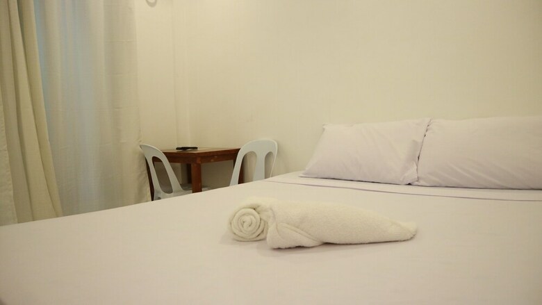 Hotel Neela Tourist Lodge