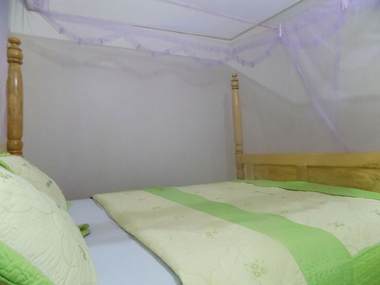 Hotel B Plus