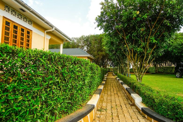 Kalya Courts Hotel