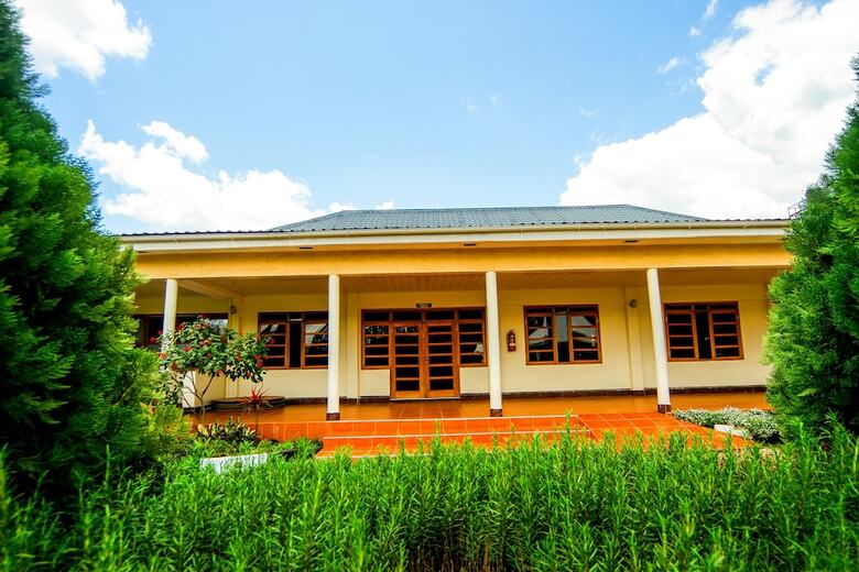 Kalya Courts Hotel