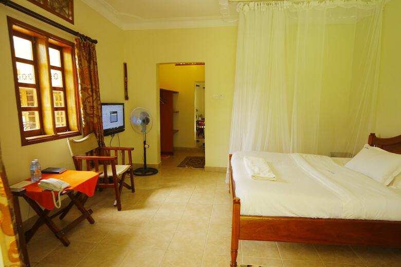 Kalya Courts Hotel