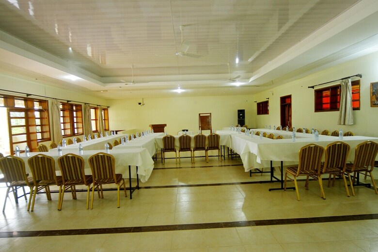 Kalya Courts Hotel