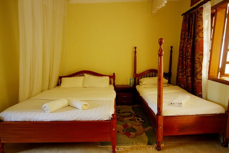Kalya Courts Hotel