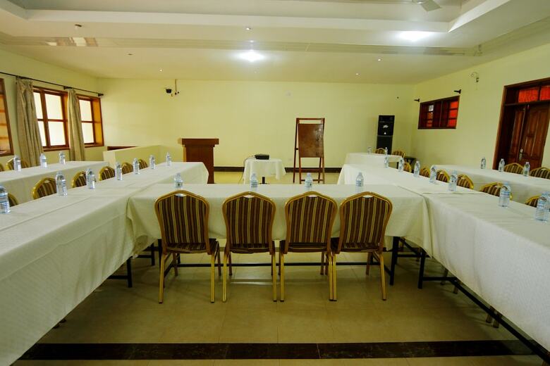 Kalya Courts Hotel