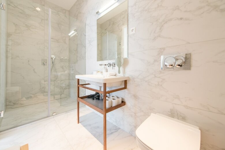 Oasis Apartments - Broadway I