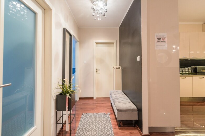Oasis Apartments - Liberty Bridge