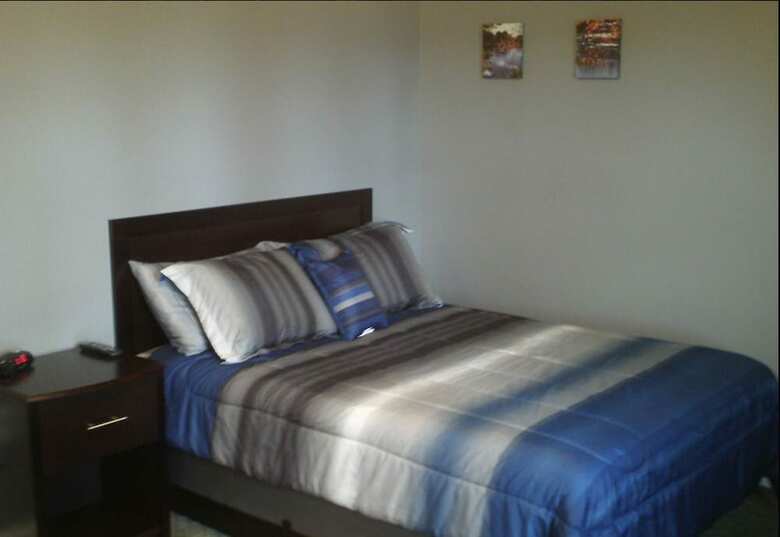 Hotel Pine Tree Inn