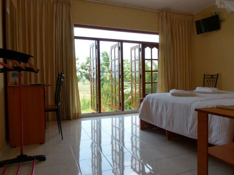 Bed & Breakfast Andorra Tourist Rest