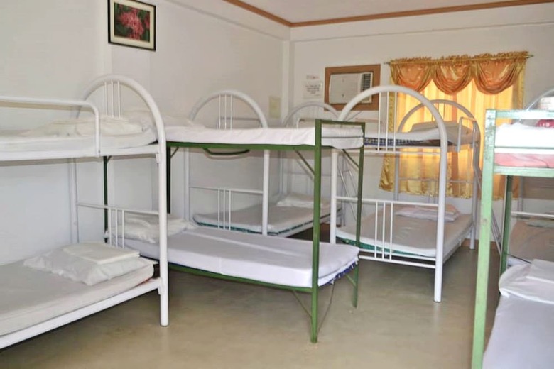 Hotel El Pueblo Rhizort