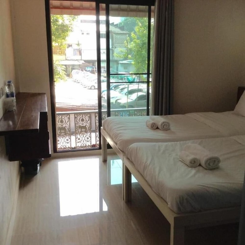 Hotel Bc Guesthouse Si Phraya