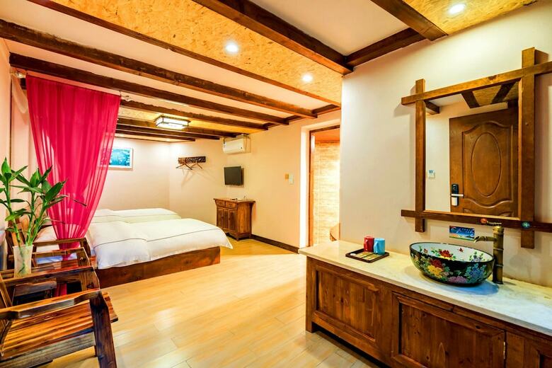 Posada She&his Story Inn