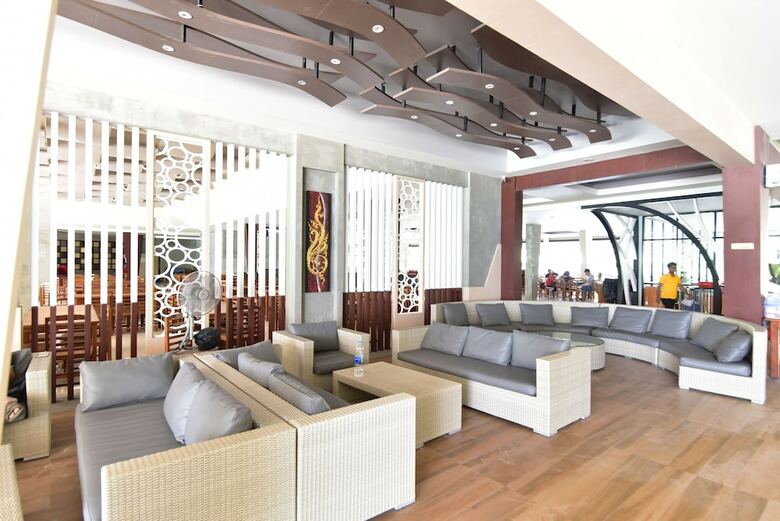 Hotel Varin Beach Resort