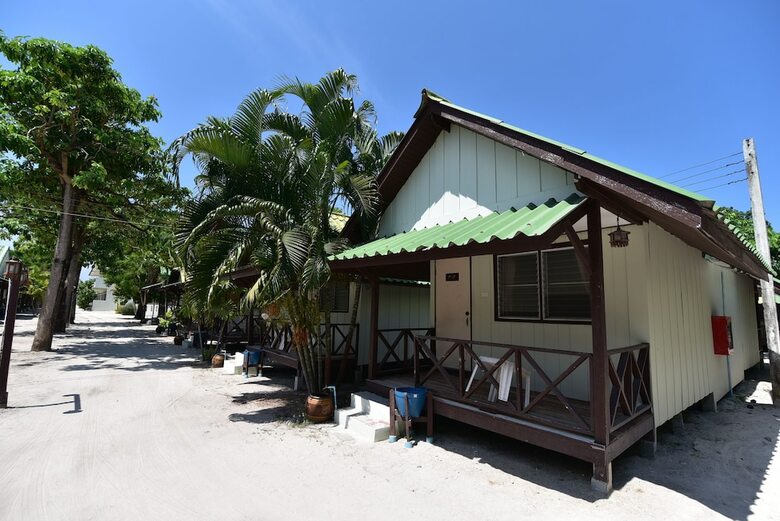 Hotel Varin Beach Resort