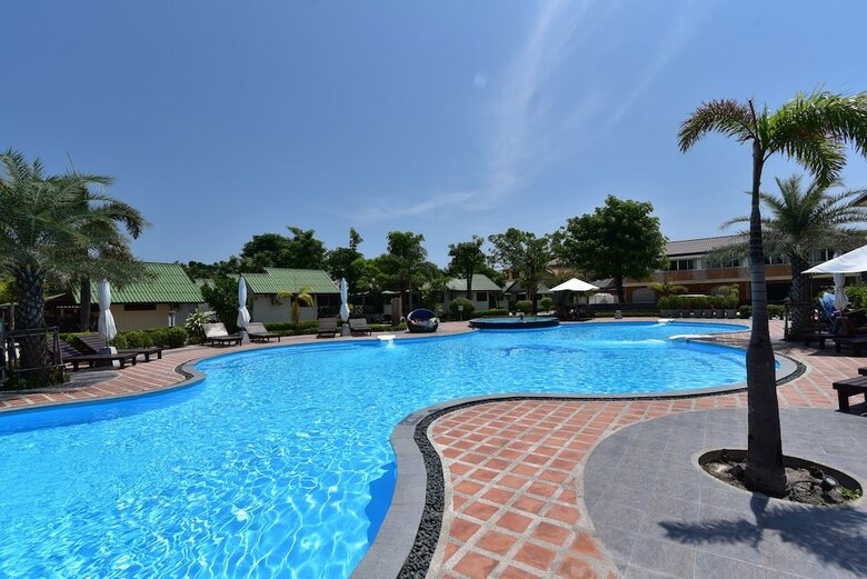 Hotel Varin Beach Resort