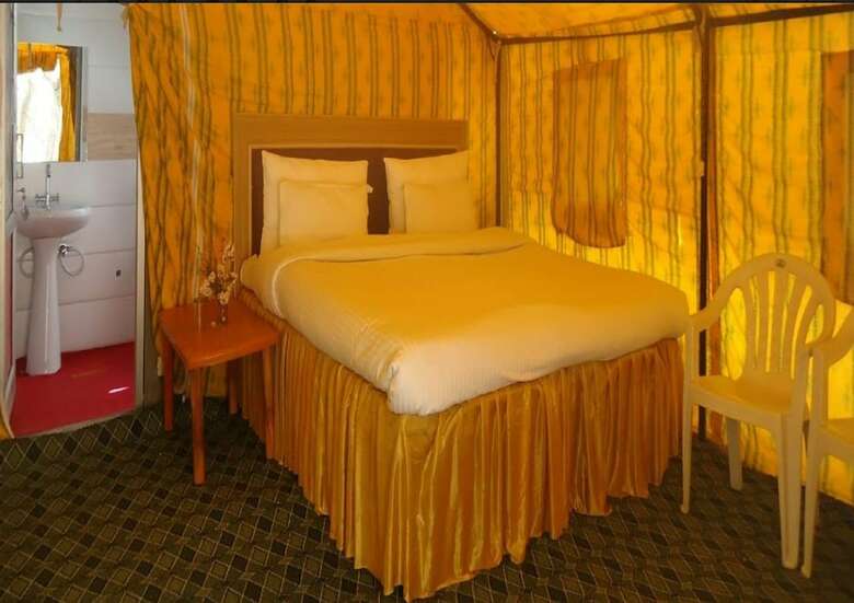 Royal Deluxe Camp