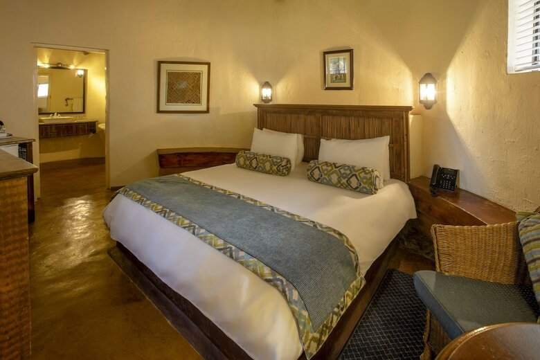 Hotel Bush Bungalows At Sun City Resort