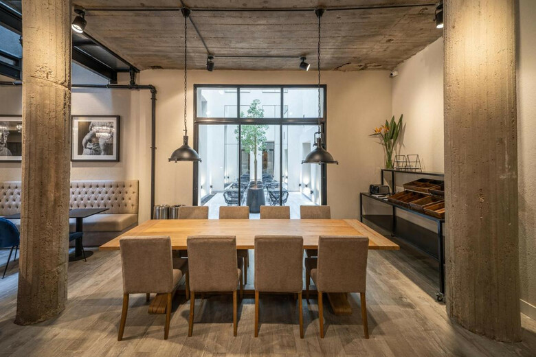 Efe Hotel & Cowork