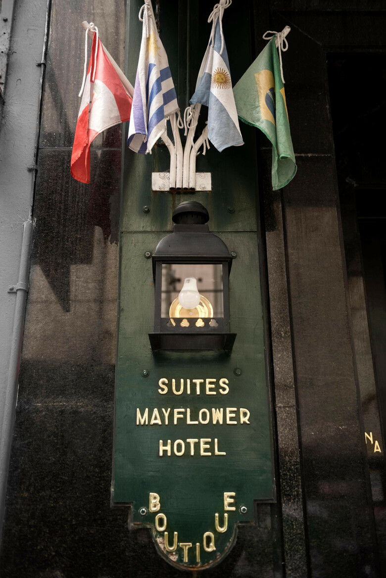 Hotel Mayflower Suites