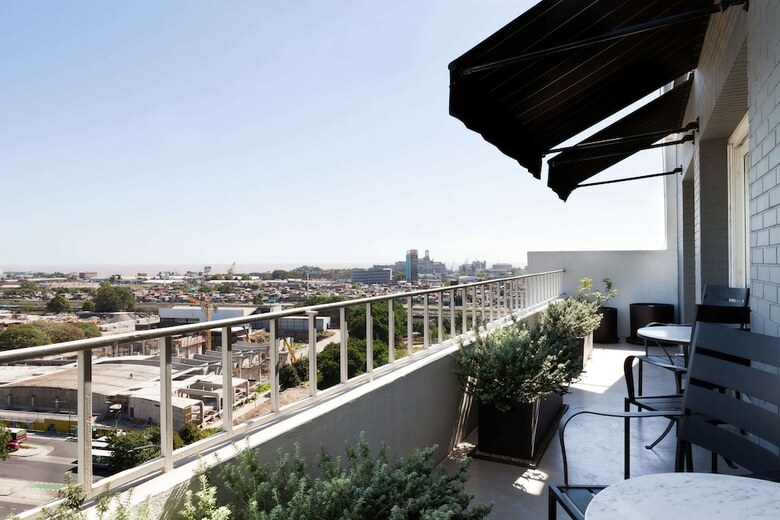 Hotel Esplendor Plaza Francia
