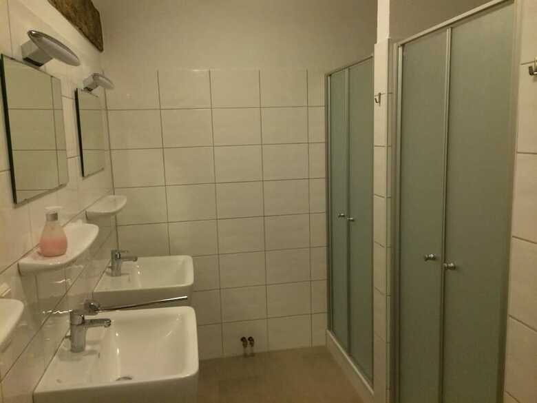 Hostal Wattlodge