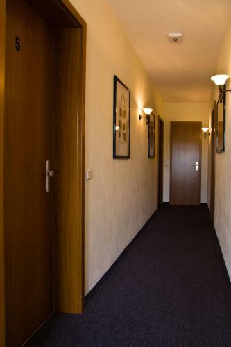 Hotel G�stehaus Zur Kurve