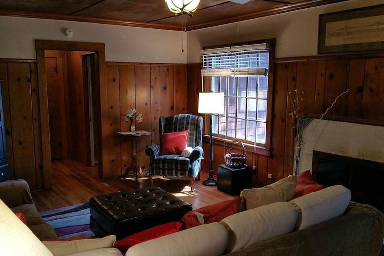 Historic Red Smarthouse-king-walk Dwtn