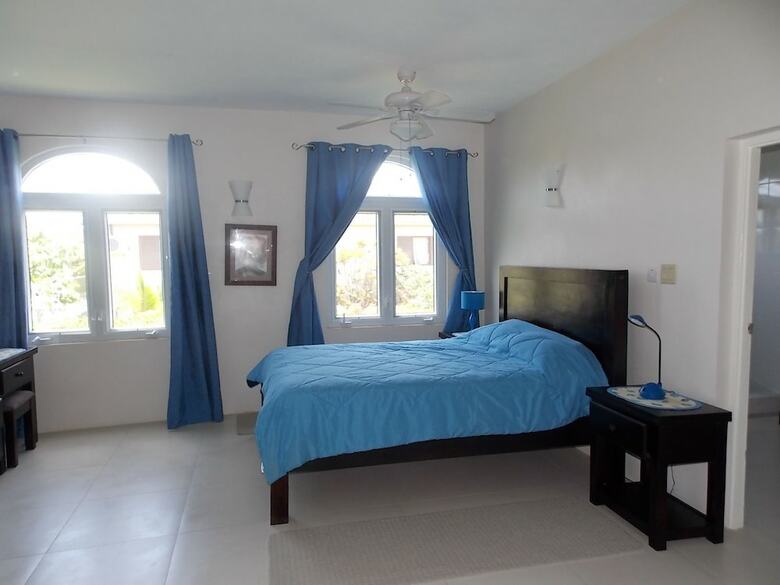 Villa Mi Amor, Silver Sands 4br