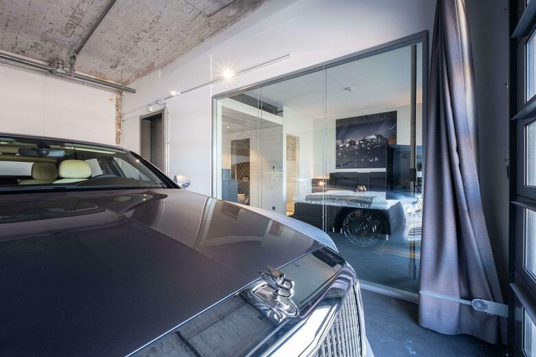 V8 Hotel K�ln @motorworld, Ascend Hotel Collection