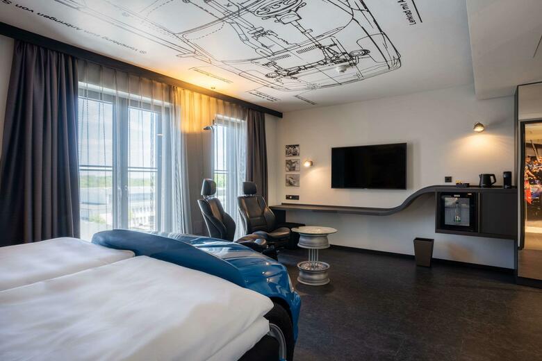 V8 Hotel K�ln @motorworld, Ascend Hotel Collection