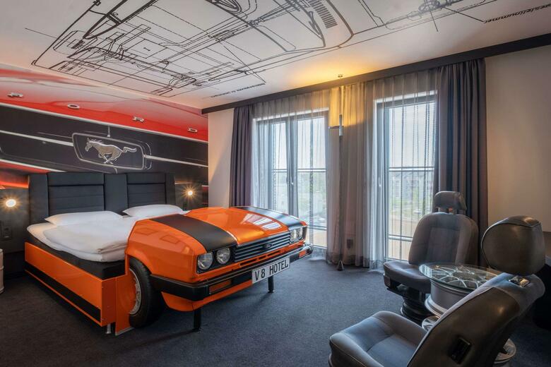 V8 Hotel K�ln @motorworld, Ascend Hotel Collection
