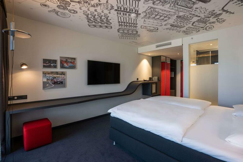 V8 Hotel K�ln @motorworld, Ascend Hotel Collection