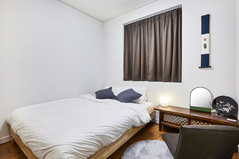 Hostal Comet Guesthouse - Hostel