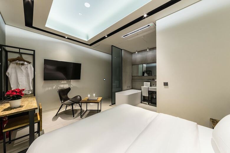 Hotel The Artist Dongseon